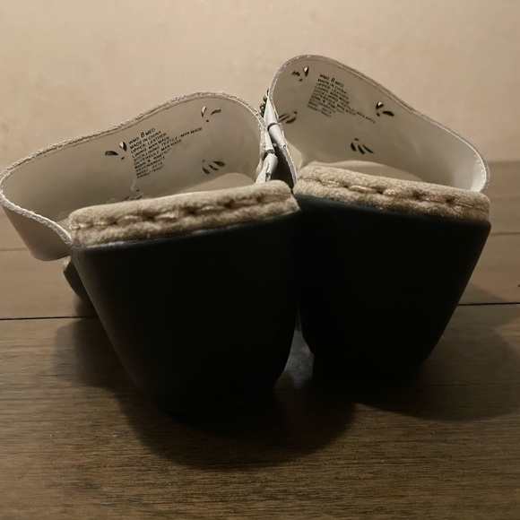 Sole Sensibility Beaded Sandals - Picture 6 of 9